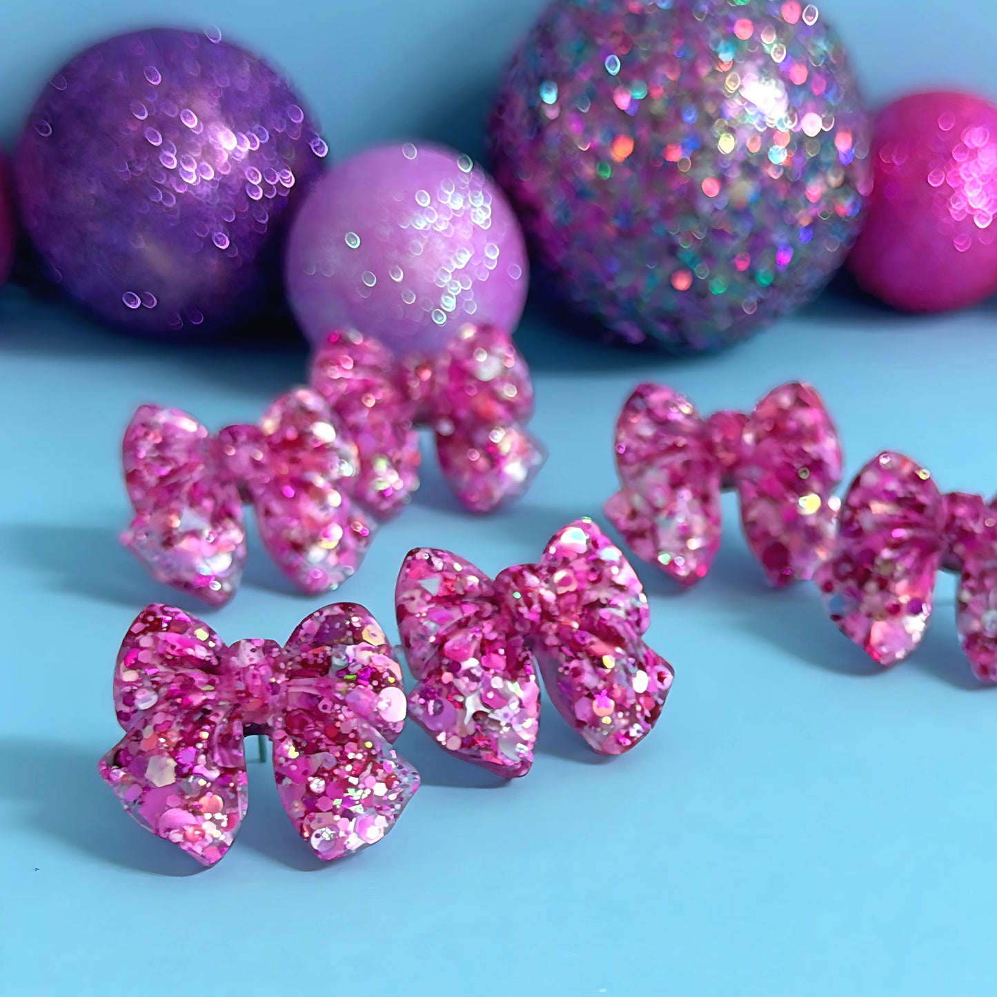 MERRY PINKMAS BOWS : Handmade Resin Midi Stud Earrings