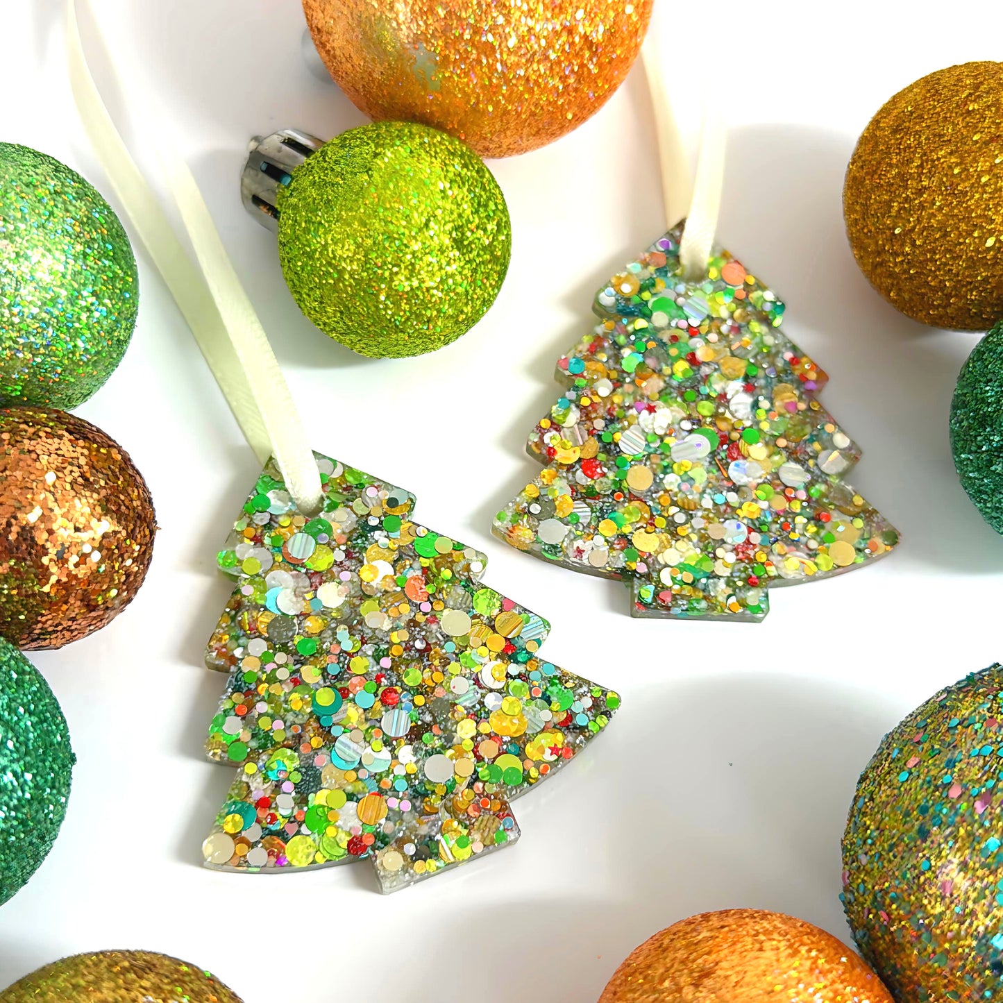 CHRISTMAS TREE : TWINKLING LIGHTS : Handmade Resin Tree Ornaments