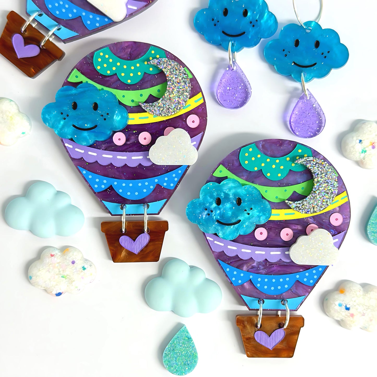 LET’S FLY AWAY : HOT AIR BALLOON : Lavender Swirls: Handmade Resin & Acrylic BROOCH