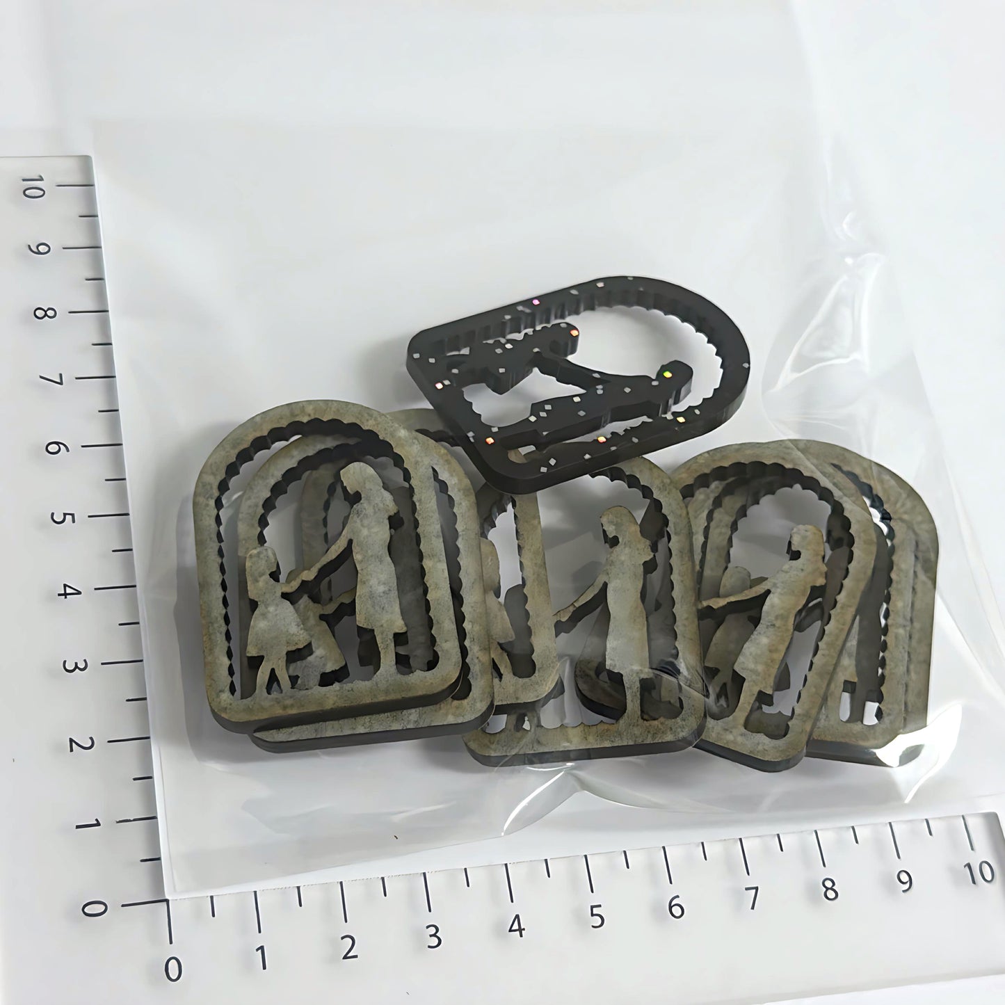 45mm FRIENDS : Black Gloss Acrylic components : Destash item