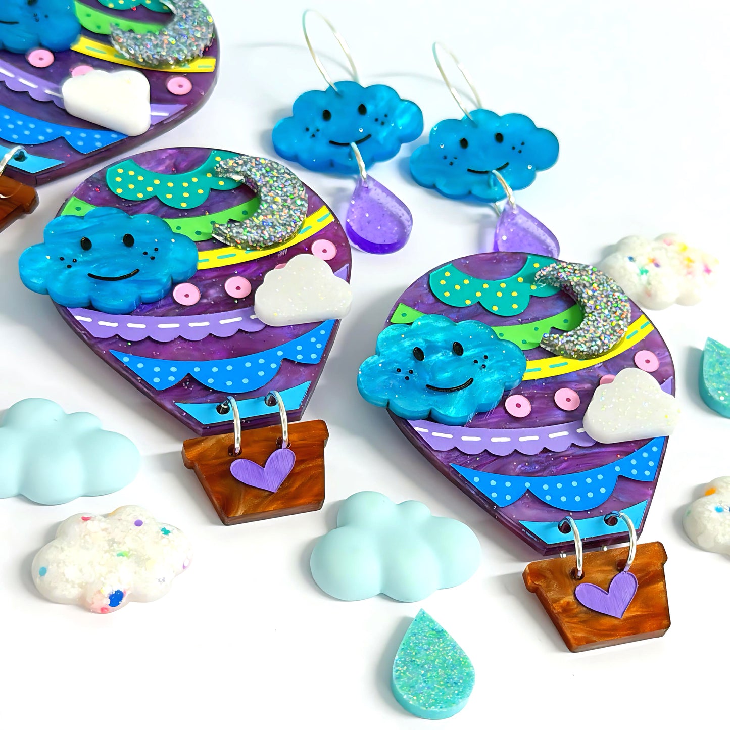 LET’S FLY AWAY : HOT AIR BALLOON : Lavender Swirls: Handmade Resin & Acrylic BROOCH