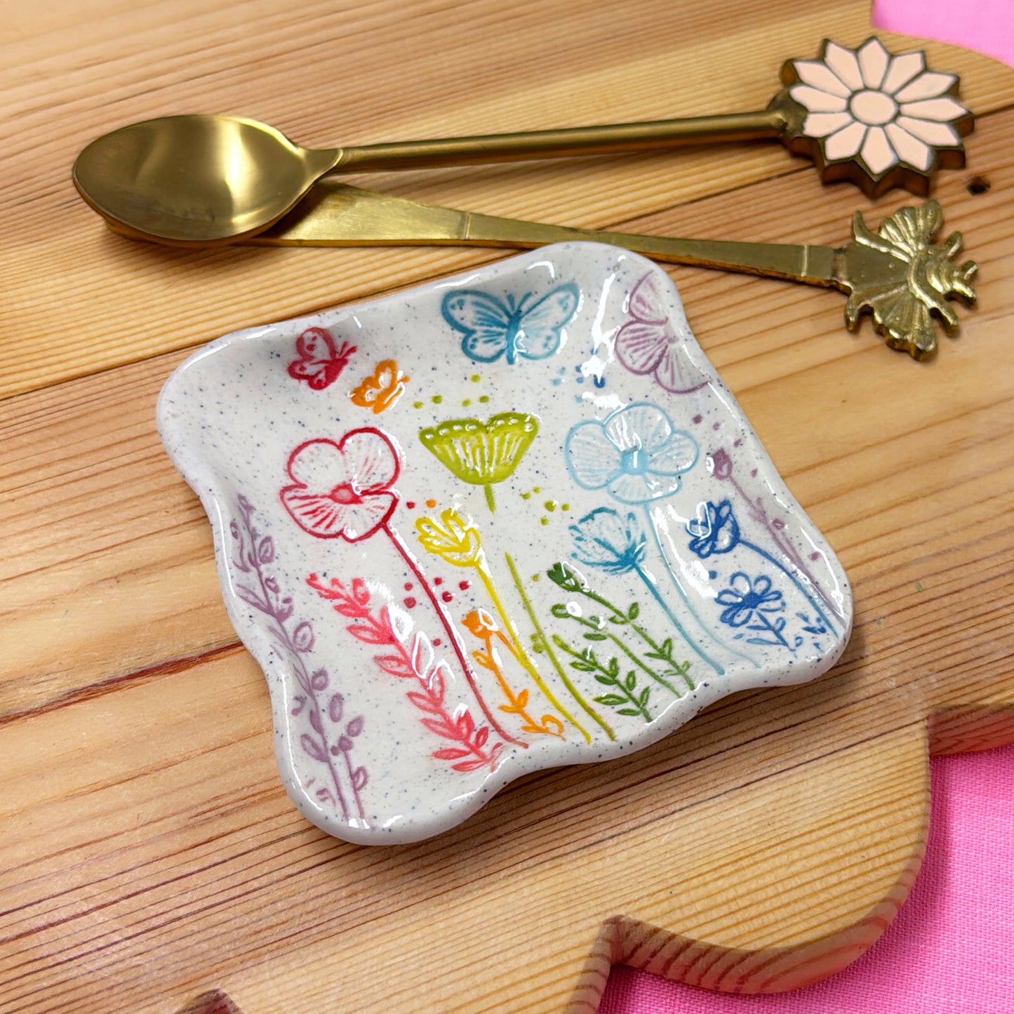 ANNIE’S GARDEN 🌼 Wave-edge Square Dish 🌺 Handmade Ceramic Treats & Tapas Dish by Jo Kealley