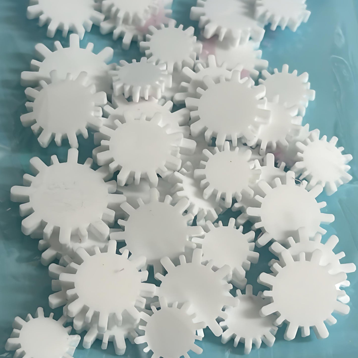 15mm & 20mm SUN SUNBURST for stud earring size: 3mm white gloss Acrylic components : Destash ite