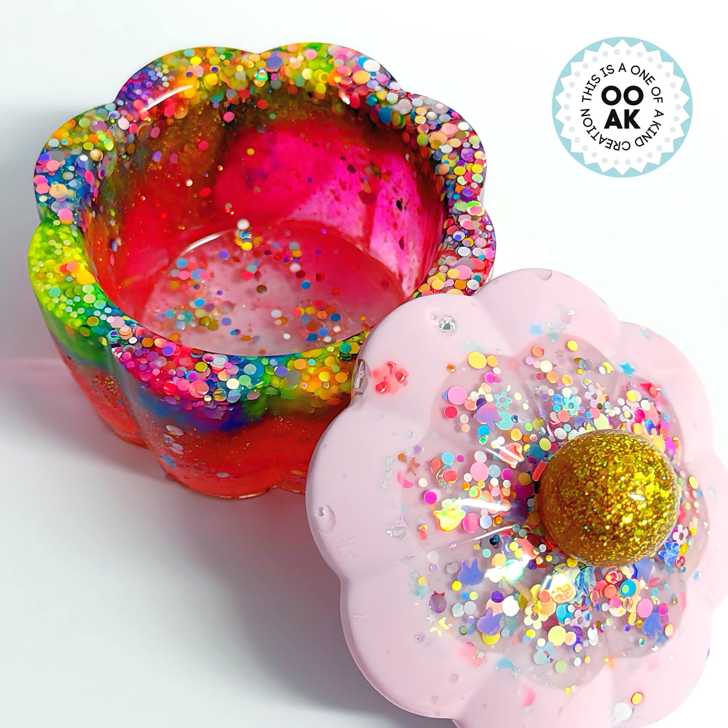 RAINBOW SHIMMER Medium Cast Resin Trinket pot