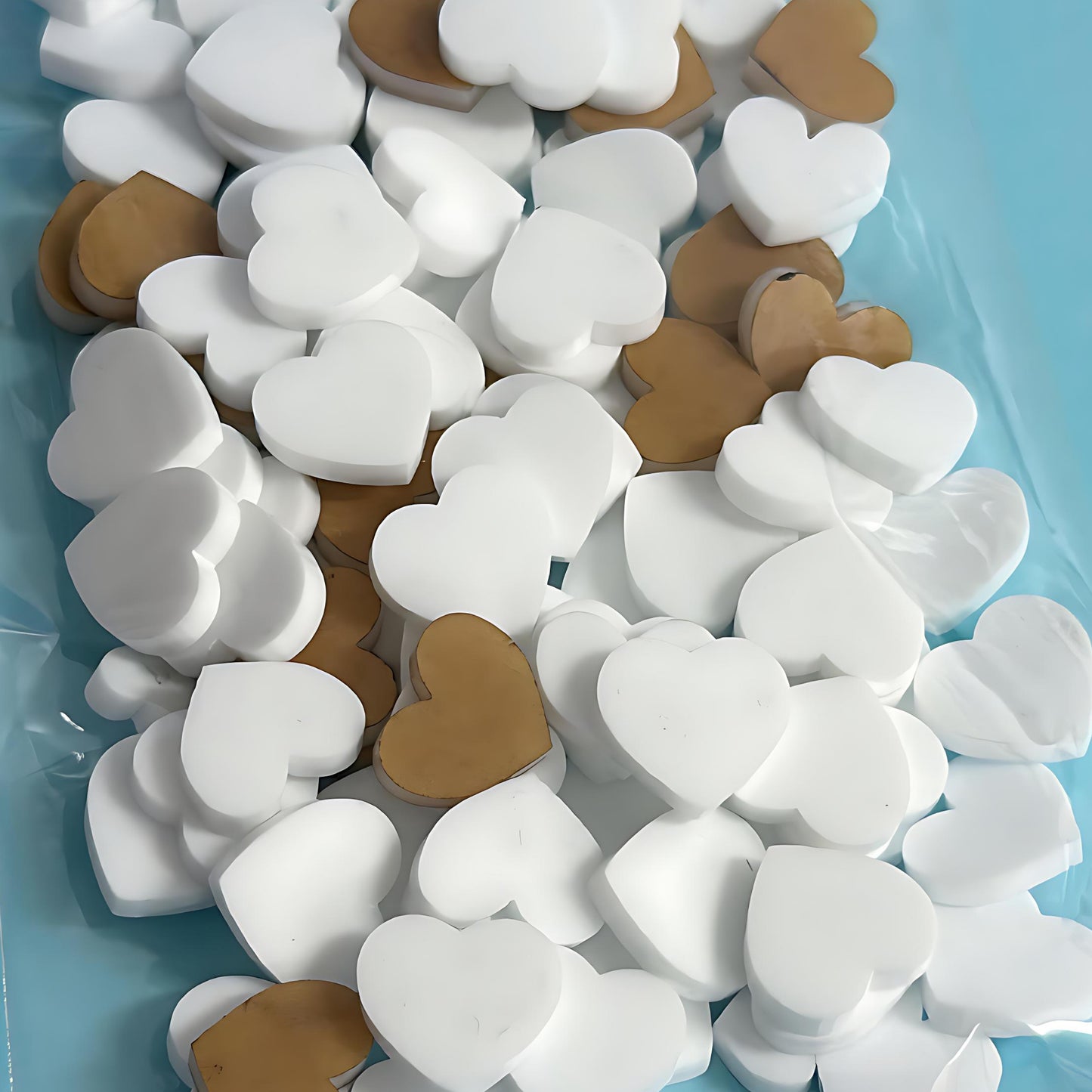 15mm HEART stud : 3mm white gloss Acrylic components : Destash item