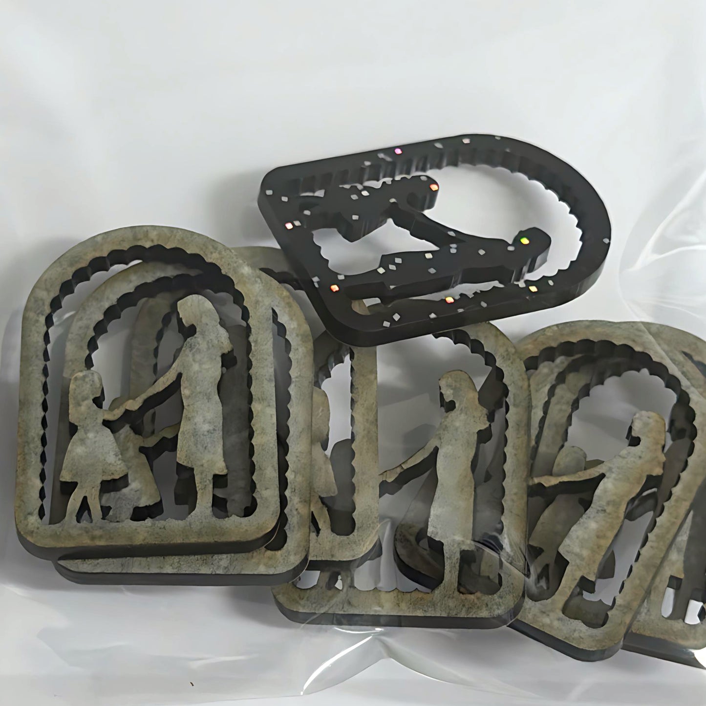 45mm FRIENDS : Black Gloss Acrylic components : Destash item