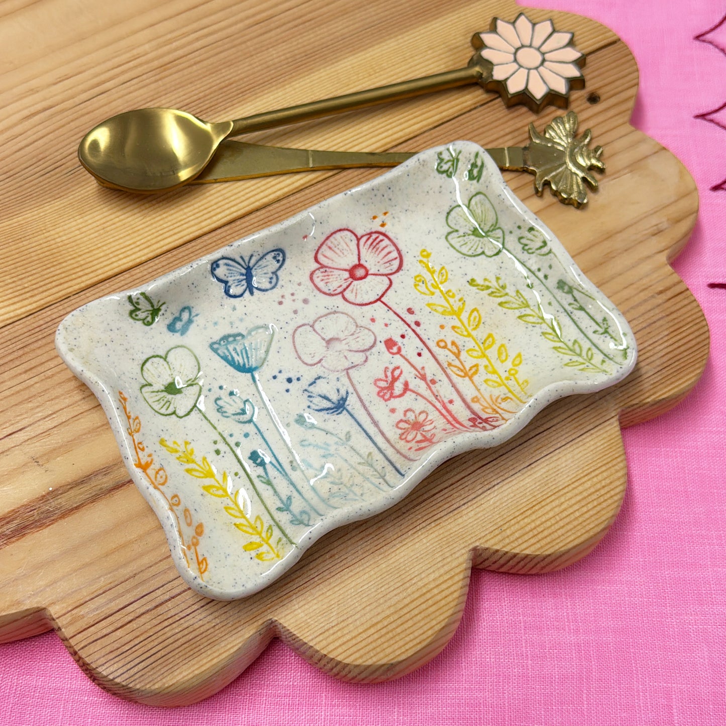 ANNIE’S GARDEN 🌼 Wave-edge Rectangular Tray 🌺 Handmade Ceramic Treats & Tapas Dish by Jo Kealley