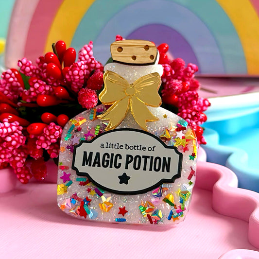 A BOTTLE JAR OF : MAGIC POTION : Handmade Resin & Acrylic BROOCH