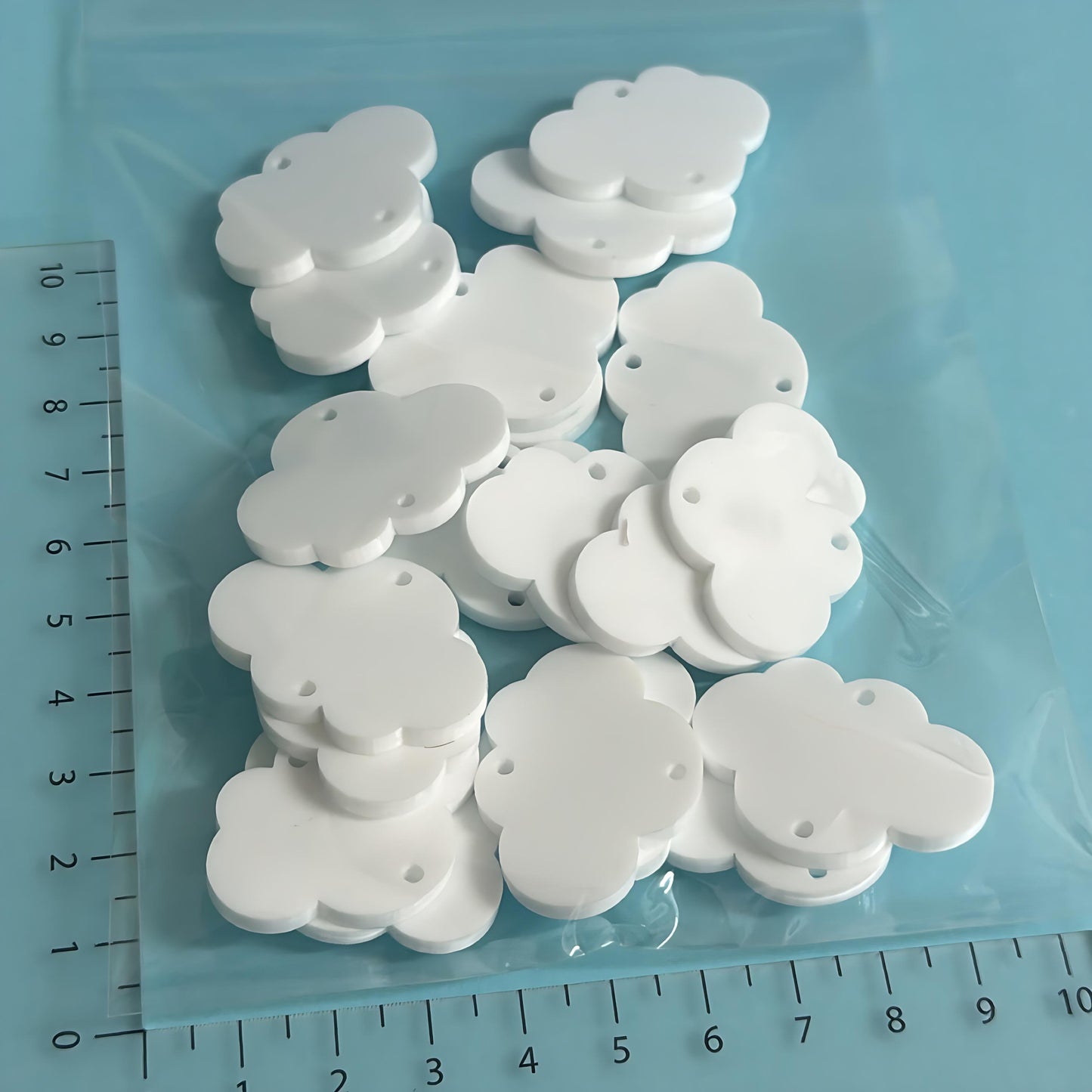 35mm PUFFY CLOUDS for drop earring size: 3mm white gloss Acrylic components : Destash ite