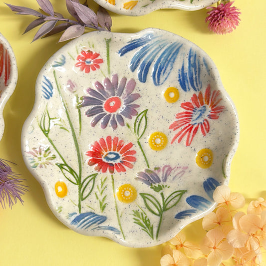 BOTANICA CERAMICA ~ Daisy Bloom Plates : Handmade Ceramic Treats & Tapas Dishes by Jo Kealley