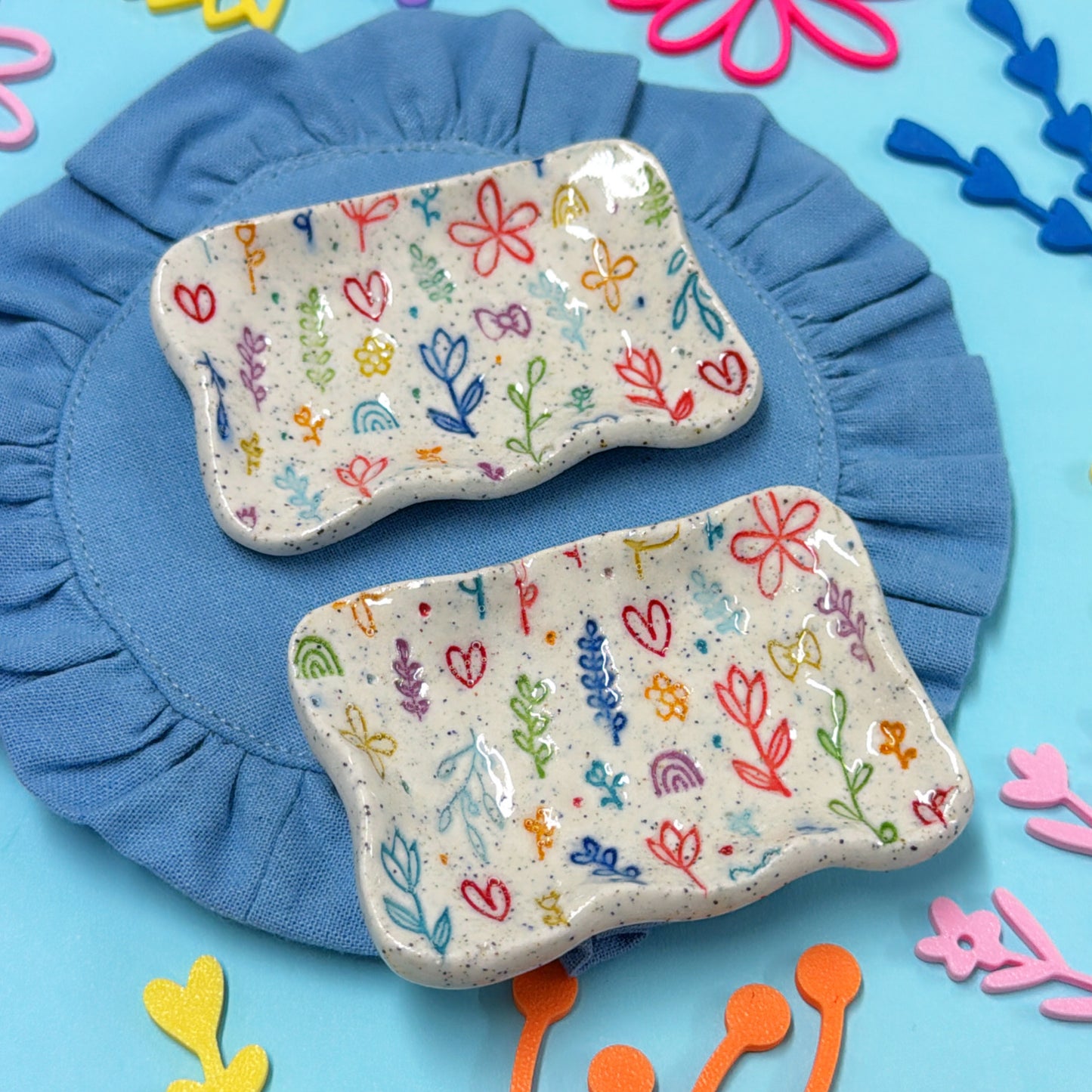 DIANNE’S GARDEN 🌸 Wave-edge Mini Dish 🎀 Handmade Ceramic Treats & Tapas Dish by Jo Kealley