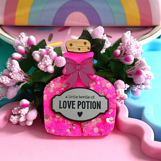 A BOTTLE JAR OF : LOVE POTION : Handmade Resin & Acrylic BROOCH