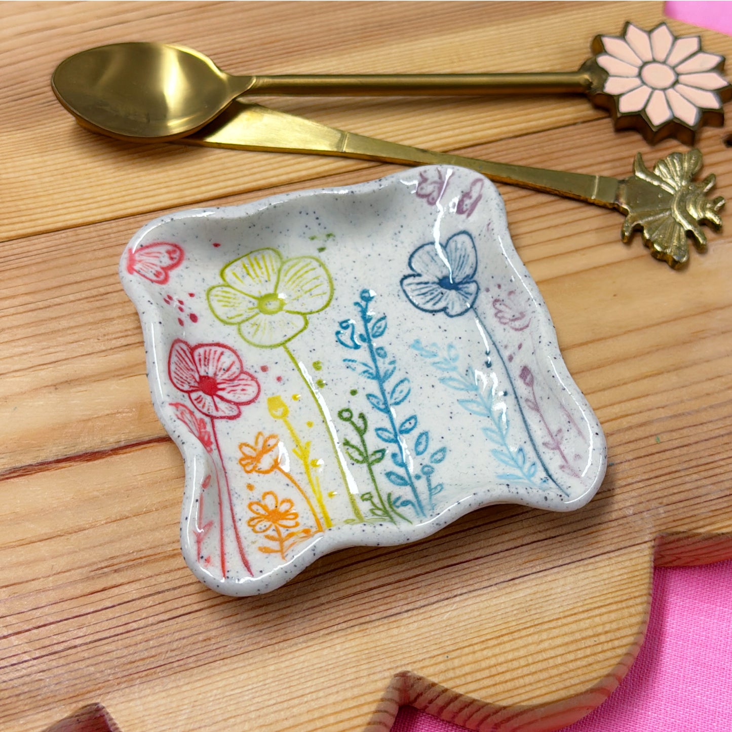 ANNIE’S GARDEN 🌼 Wave-edge Square Dish 🌺 Handmade Ceramic Treats & Tapas Dish by Jo Kealley