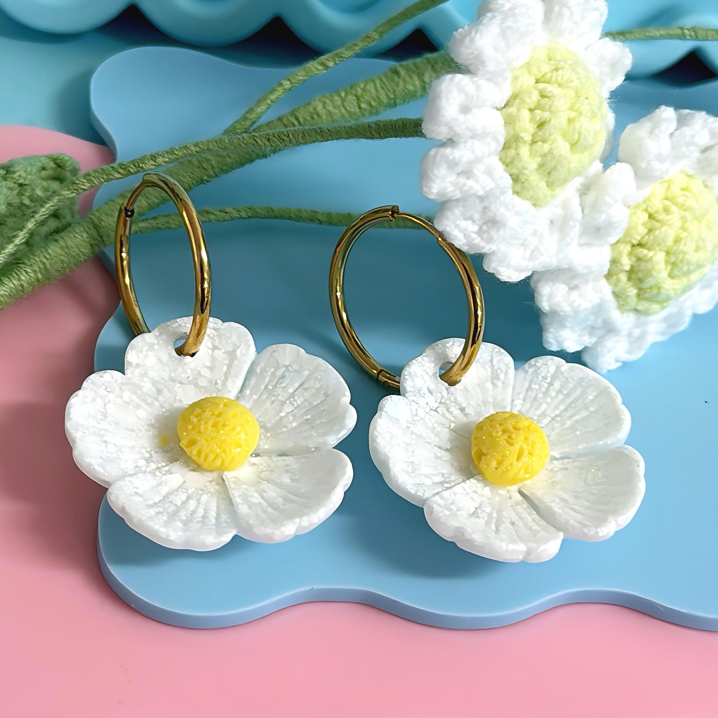 CLASSIC POPPIES : Handmade Resin Drop Earrings on Huggie Hoops