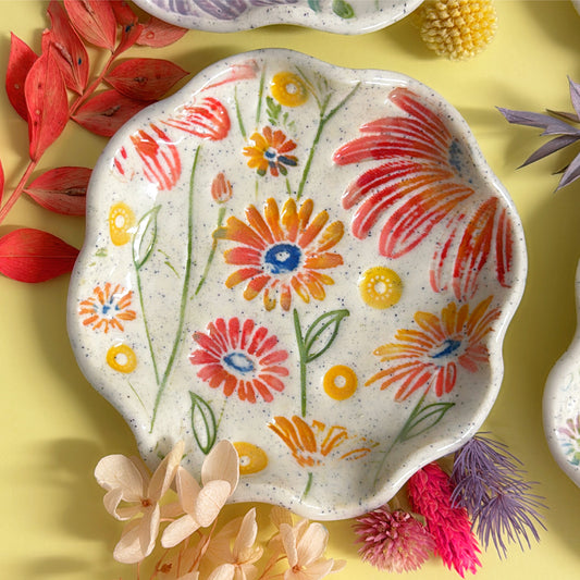BOTANICA CERAMICA ~ Daisy Bloom Plates : Handmade Ceramic Treats & Tapas Dishes by Jo Kealley