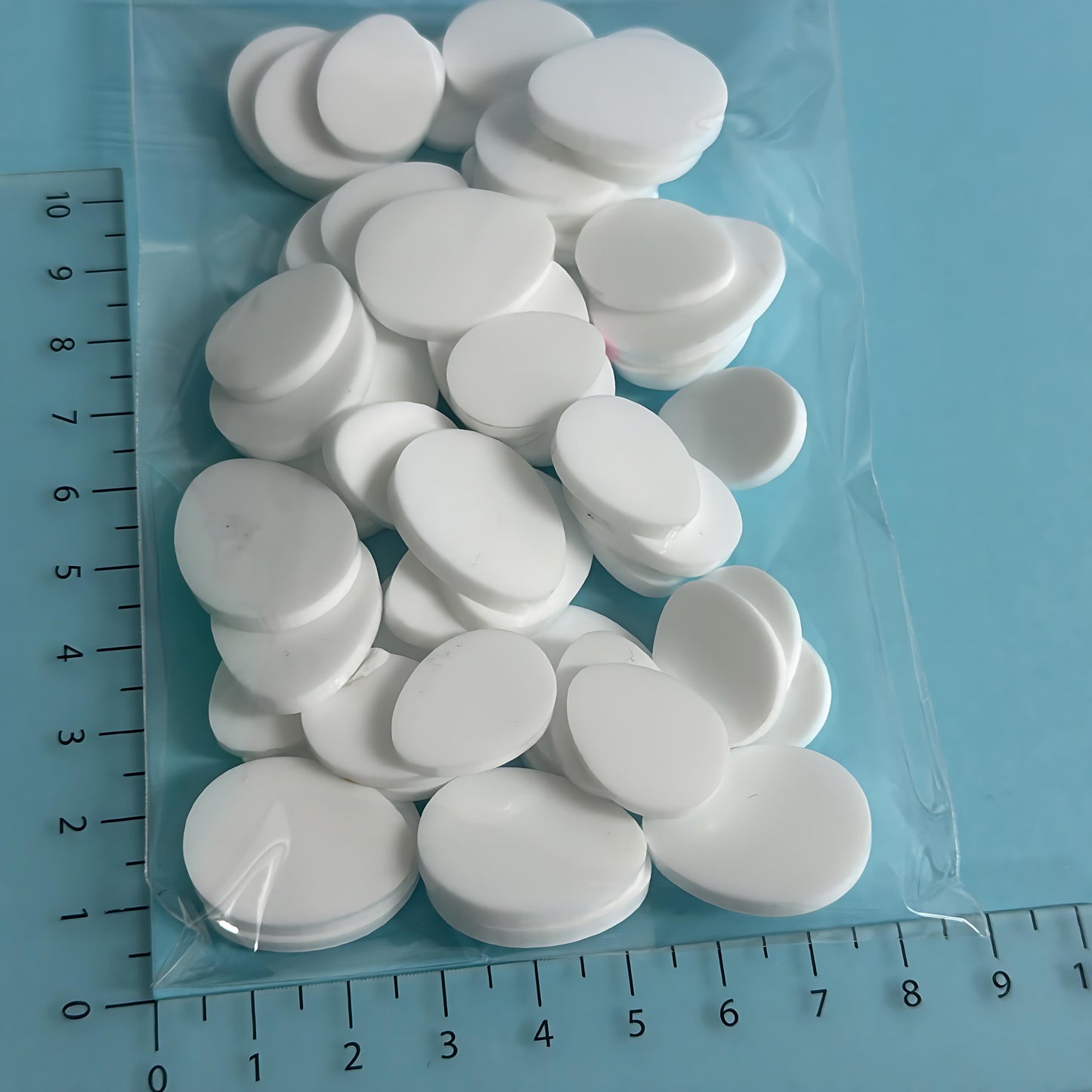 20mm & 25mm EASTER EGGS for stud earring size : 3mm white gloss Acrylic components : Destash item