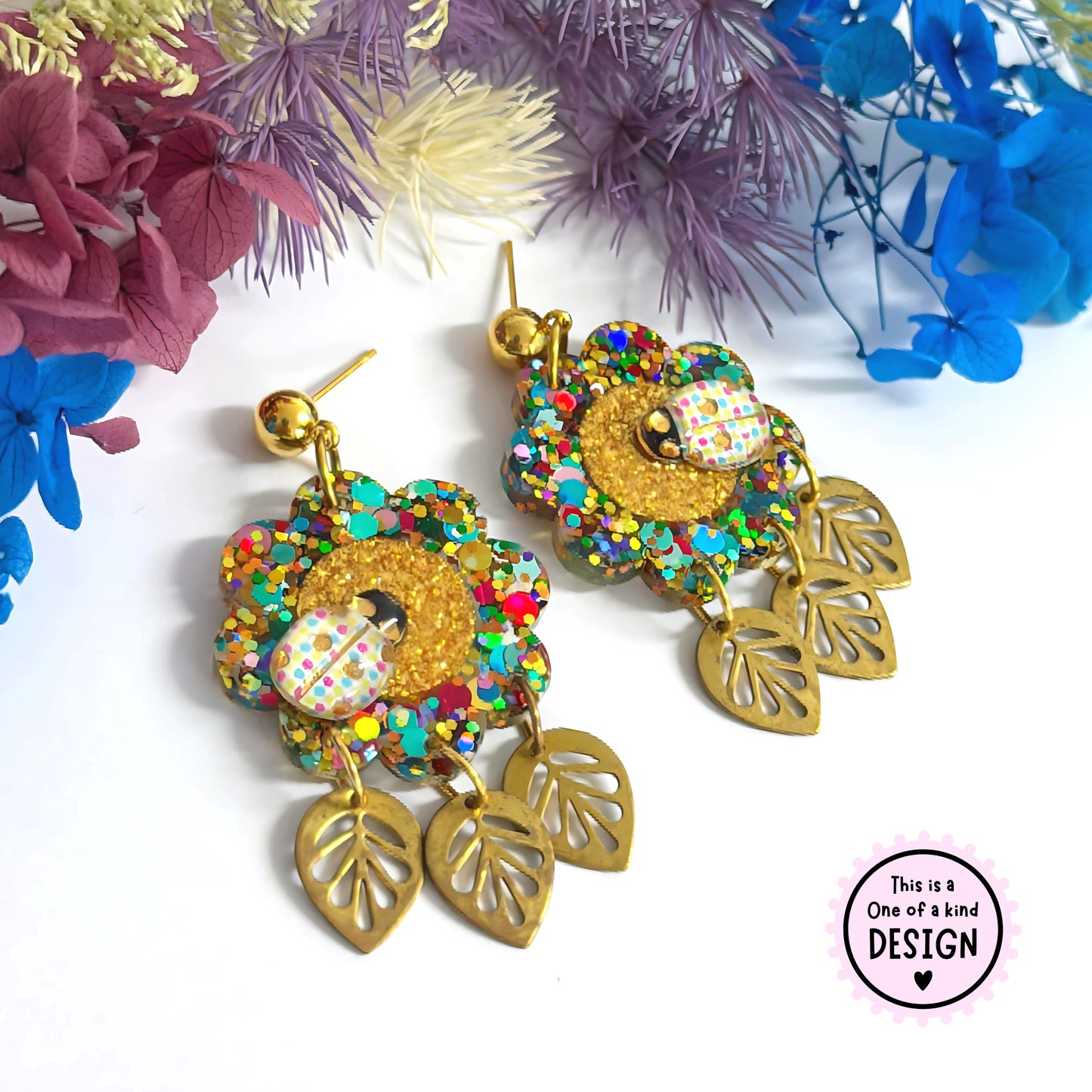 BOHO DAISY : One of a Kind : Handmade Resin & Acrylic DROP Earrings