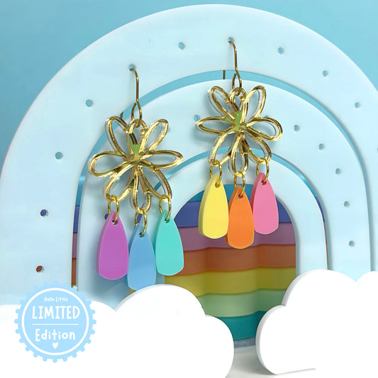 RAINDROP SQUIGGLE FLOWERS : Choose silver or gold  : Handmade Acrylic Drop Earrings