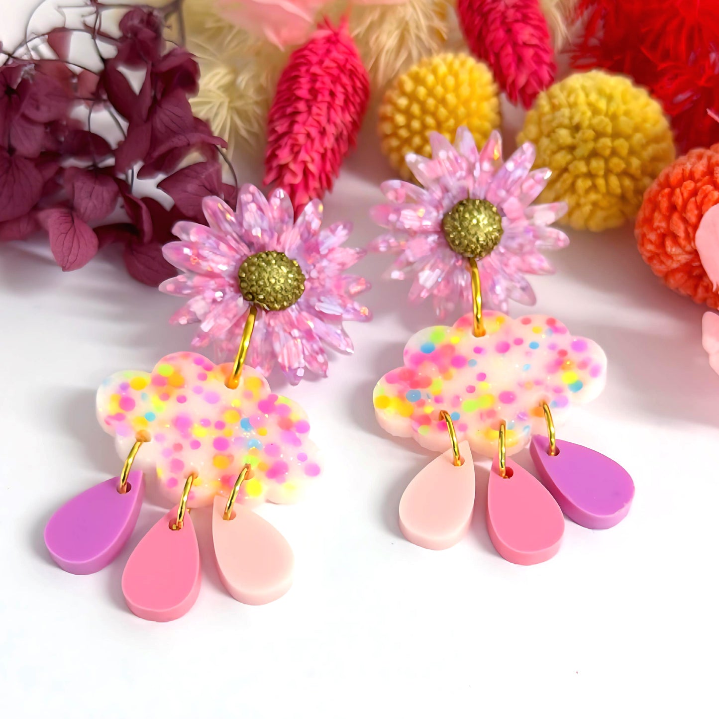 DAISY DREAMING : One of a Kind : Handmade Resin & Acrylic DROP Earrings